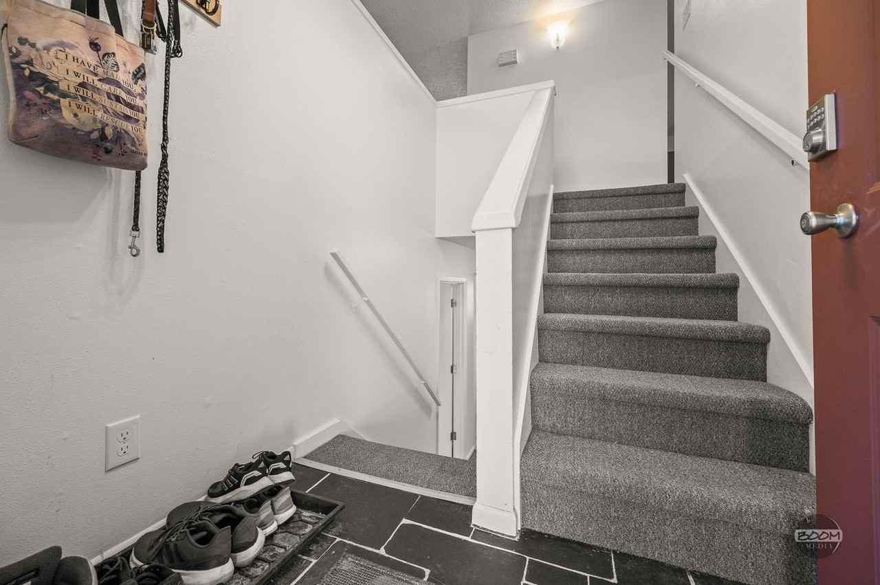 6712 E 12th Ave #1 - Photo 2 of 10