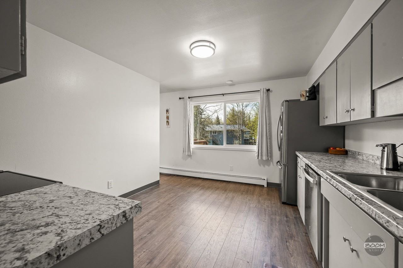 6712 E 12th Ave #1 - Photo 3 of 10