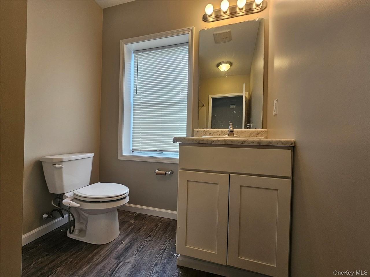 12 West St - Photo 7 of 12