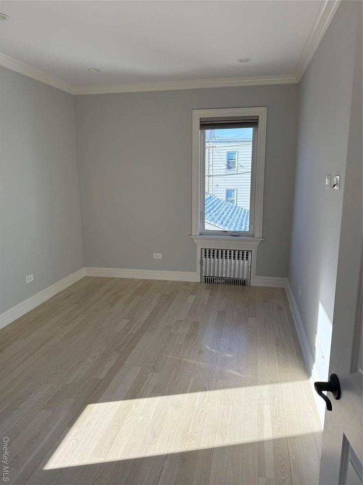 7868 84th St - Photo 6 of 17