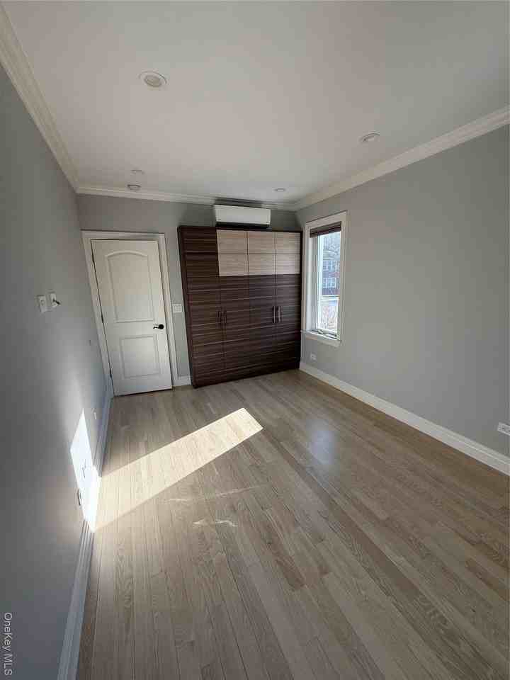 7868 84th St - Photo 7 of 17