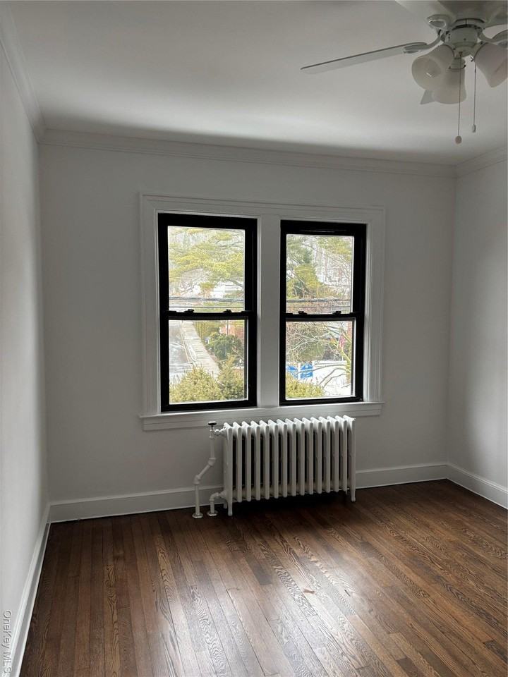 225 Lexington Ave - Photo 7 of 10