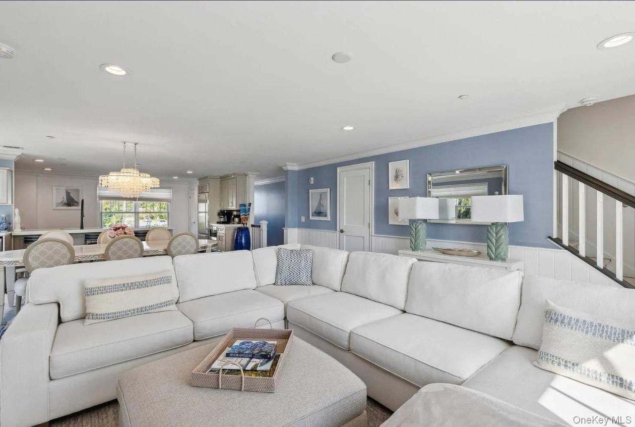 34 Village Green Dr Unit 34 #34 - Photo 6 of 24