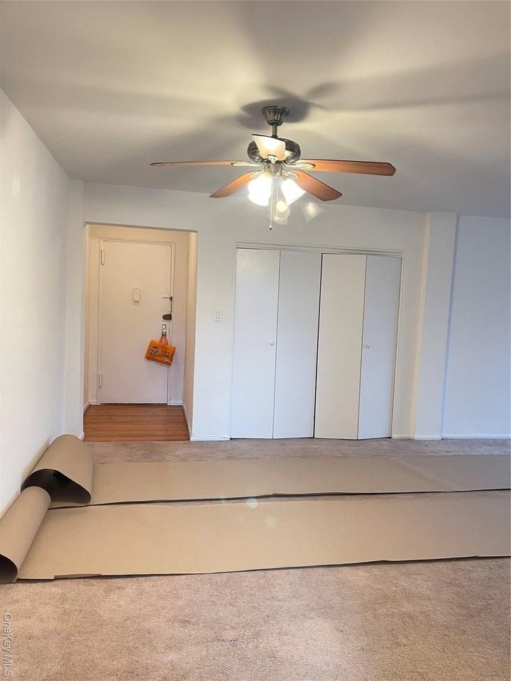 6601 Burns St #3V - Photo 5 of 11