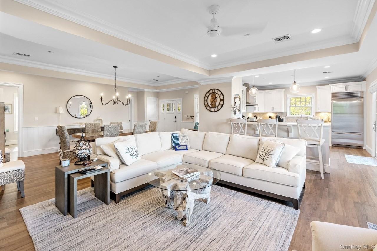 1 Village Green Dr Unit 1 #1 - Photo 6 of 13