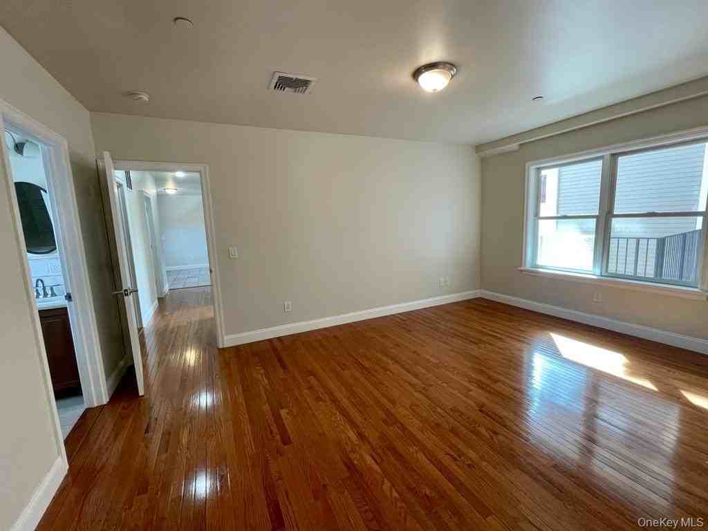 5 Brandreth St Unit 2b #2B - Photo 4 of 13