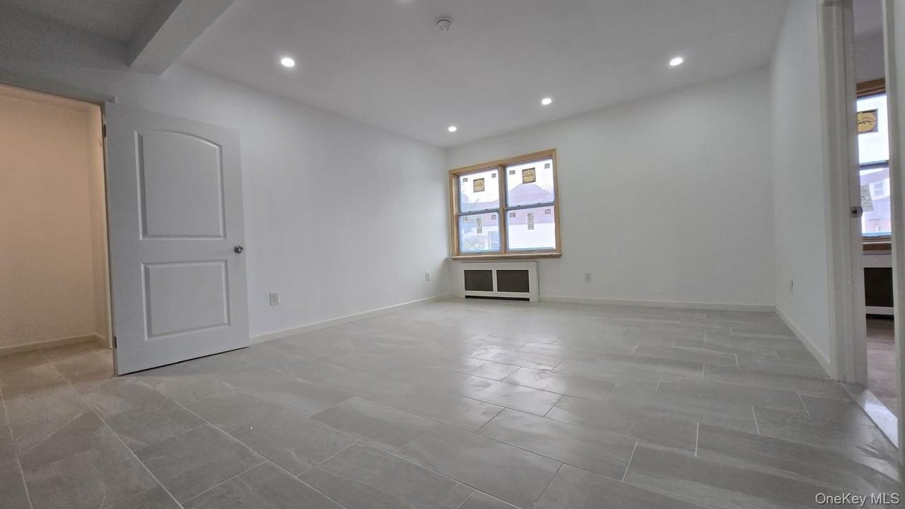 6387 Fitchett St Unit 2r #2R - Photo 3 of 8