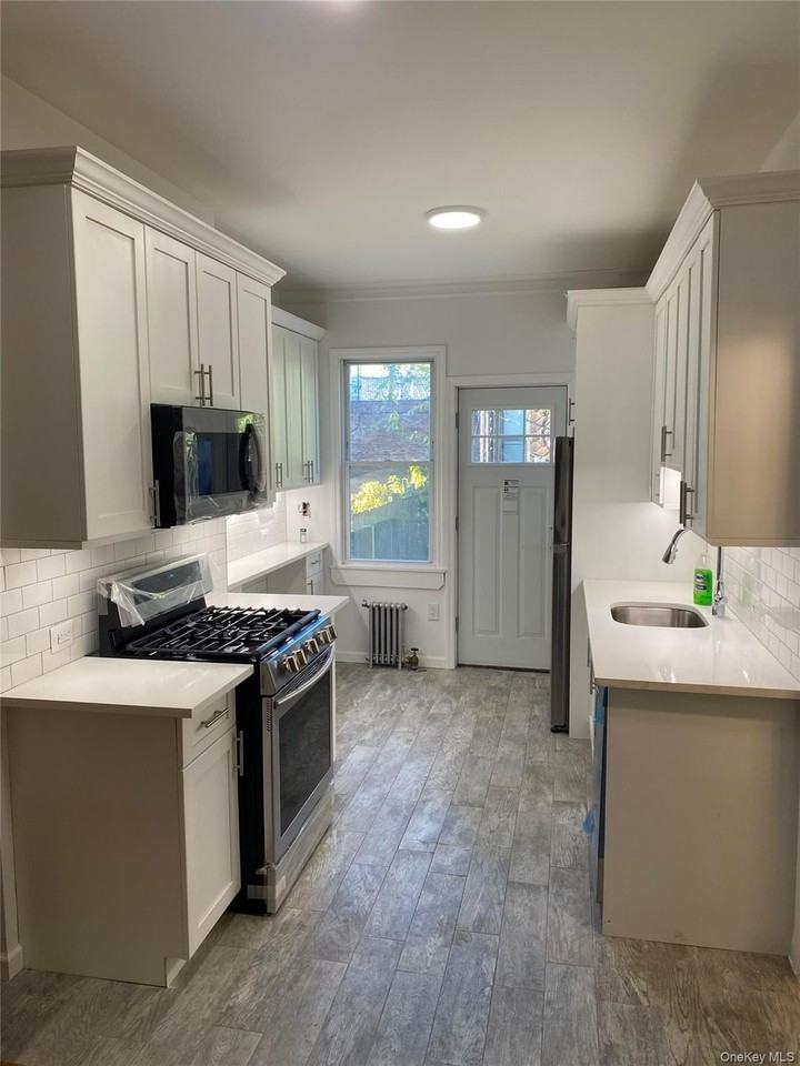 5709 Catalpa Ave Apt 1l #1L - Photo 4 of 15