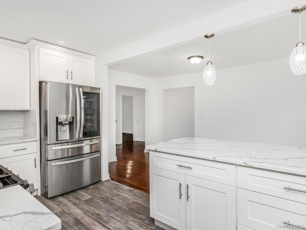 2096 Central Park Ave - Photo 5 of 20