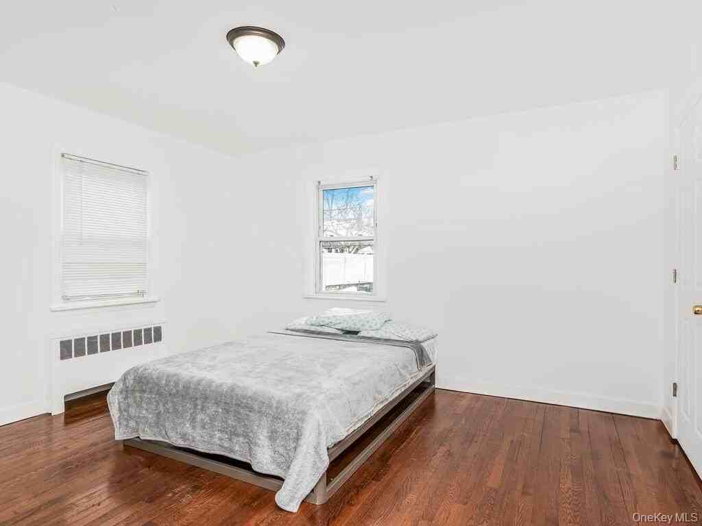 2096 Central Park Ave - Photo 7 of 20