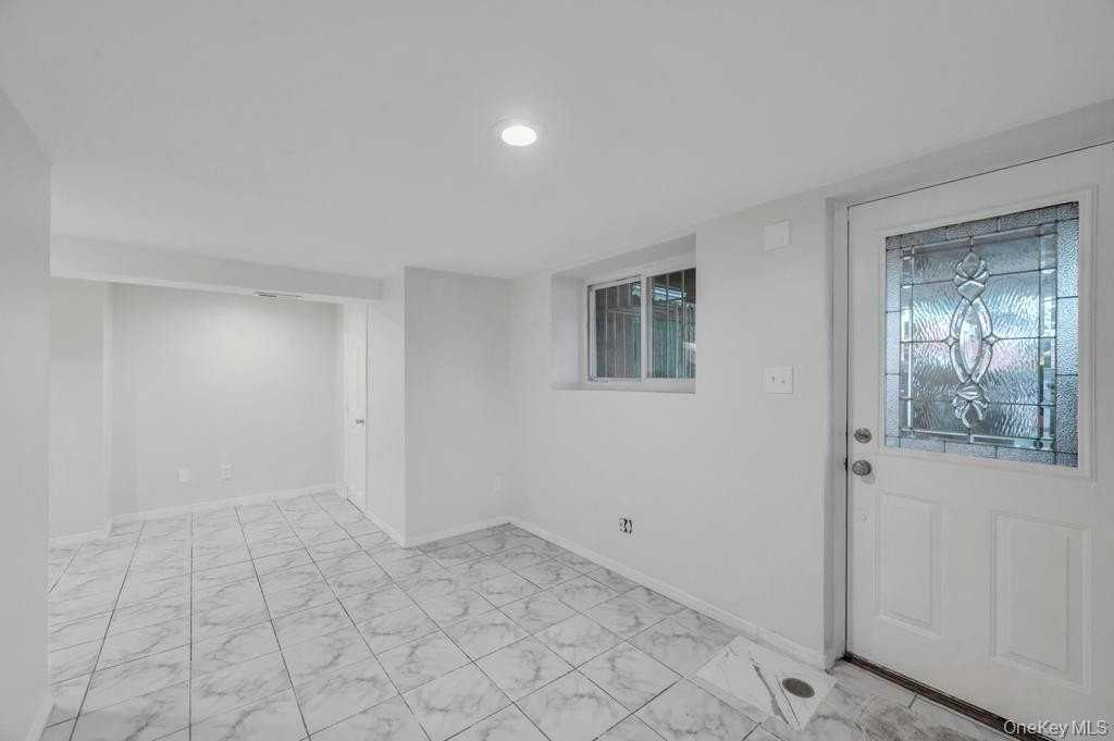 9402 23rd Ave - Photo 2 of 14