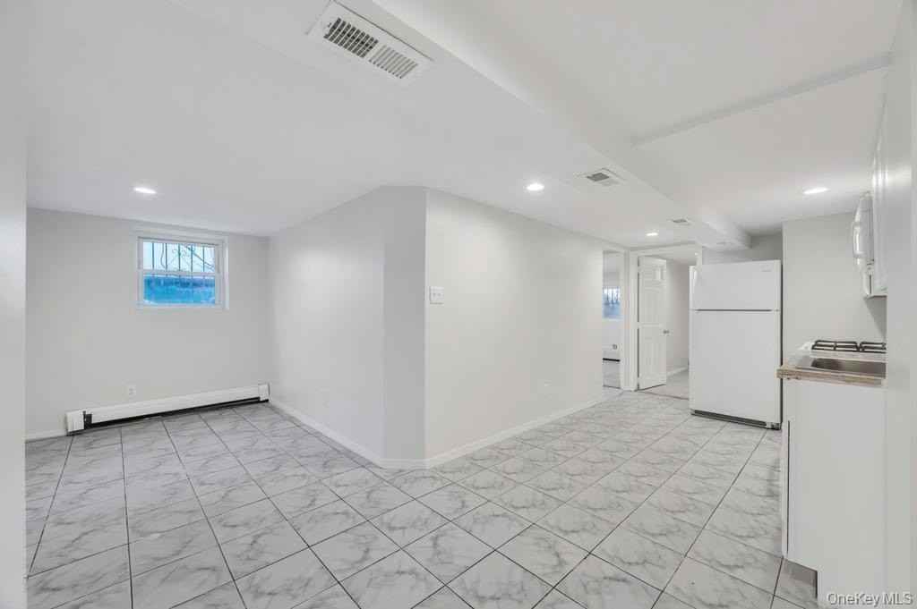 9402 23rd Ave - Photo 3 of 14