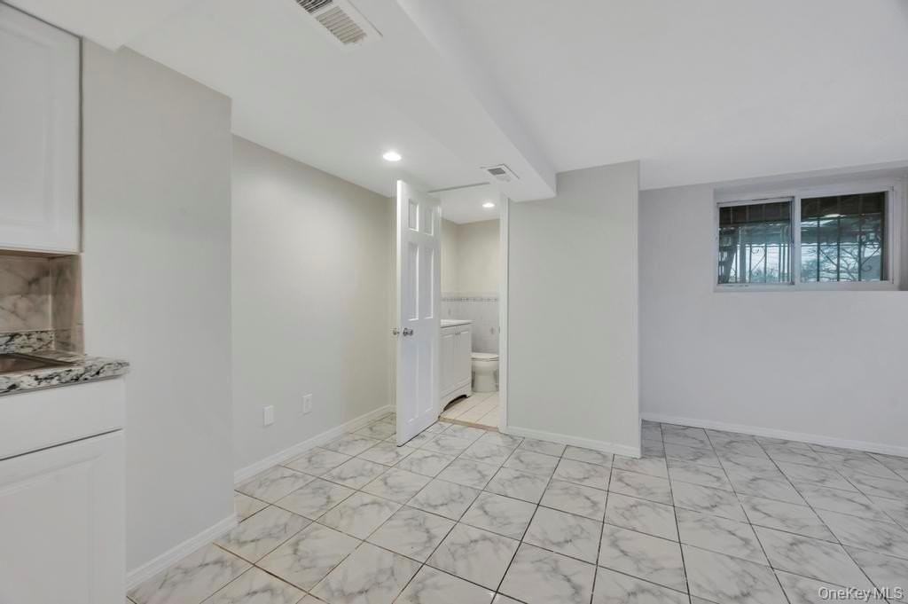 9402 23rd Ave - Photo 7 of 14