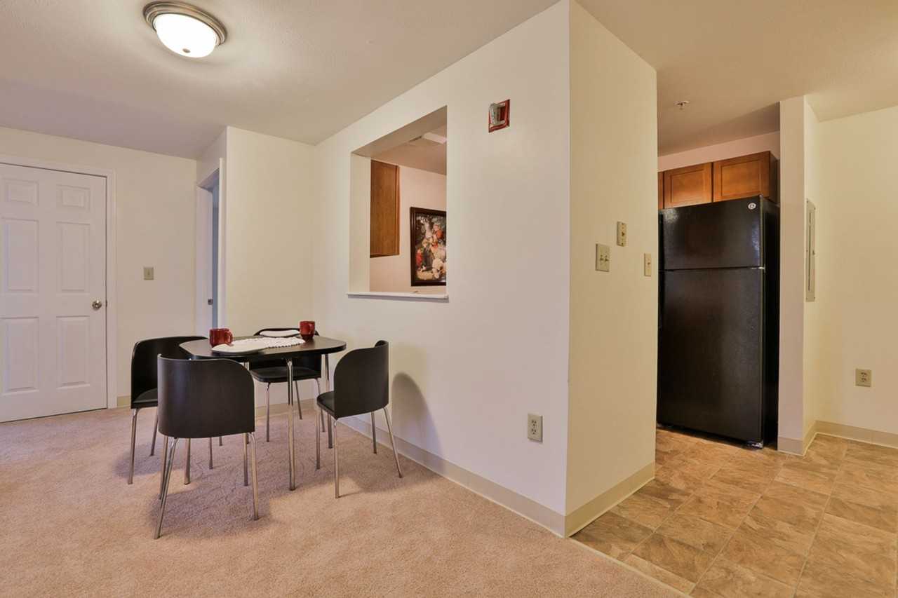 Residences at Summit Pointe - Photo 5 of 38