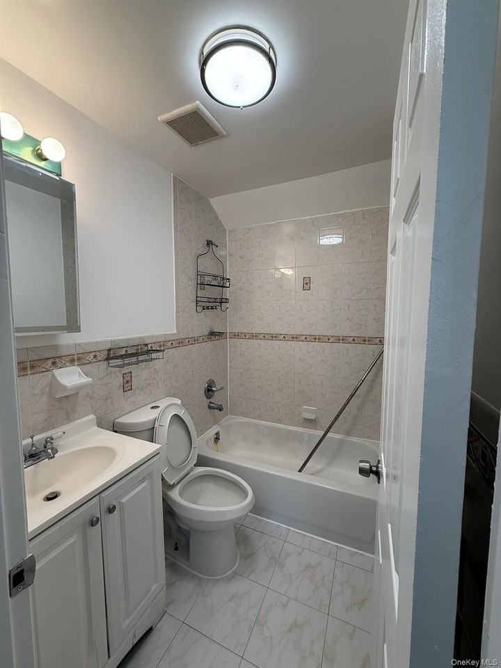 17634 133rd Ave 2nd Fl #2ndFL - Photo 6 of 14