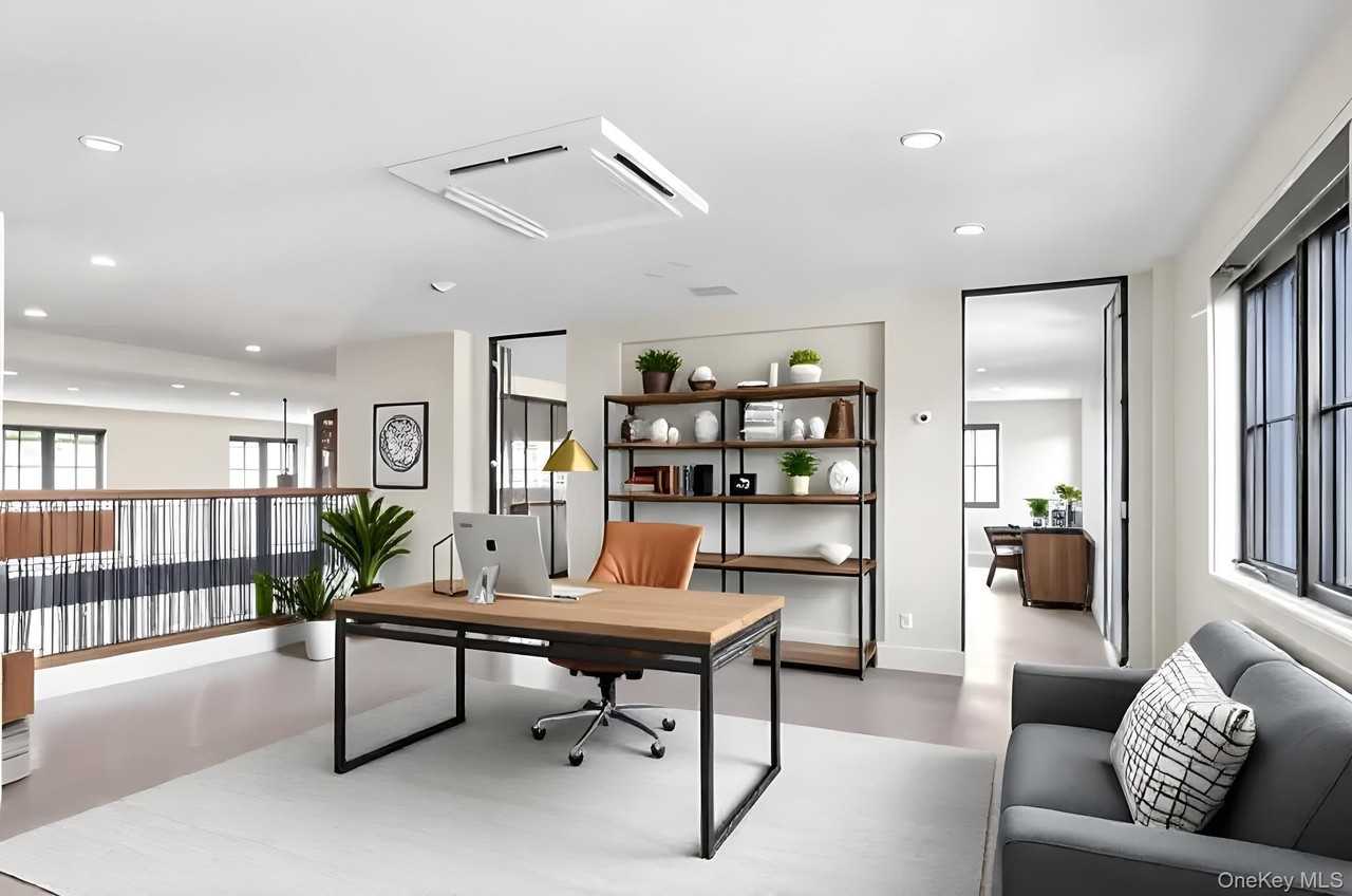 12 Roosevelt Ave Apt A #A - Photo 4 of 20