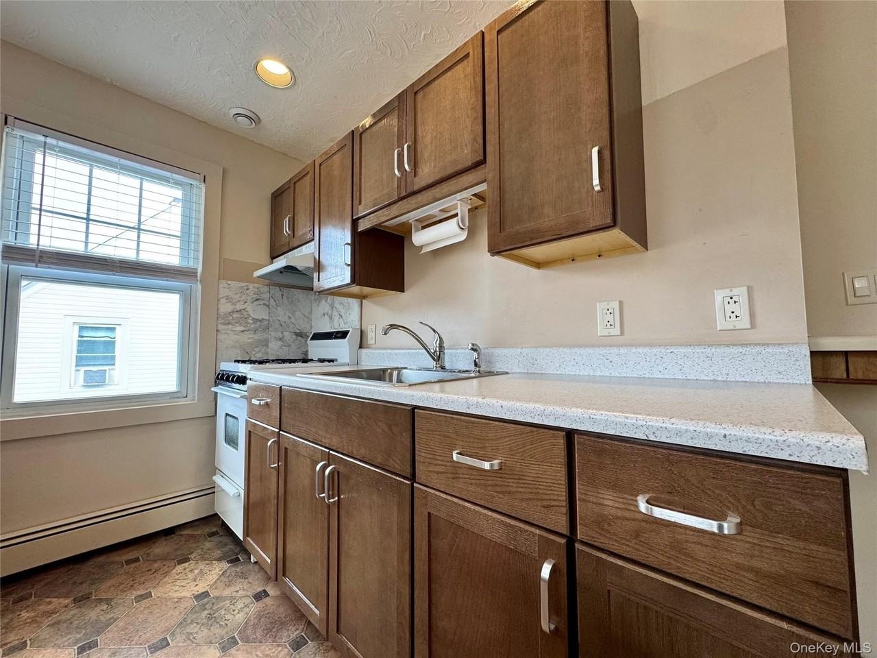 99 Jerusalem Ave Unit 2 #2 - Photo 2 of 15