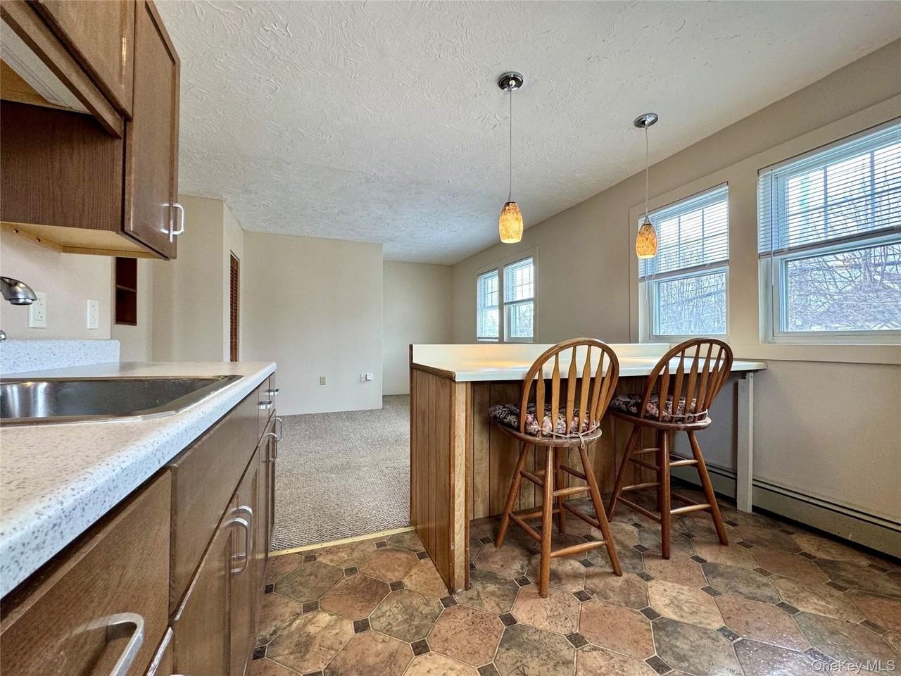 99 Jerusalem Ave Unit 2 #2 - Photo 5 of 15