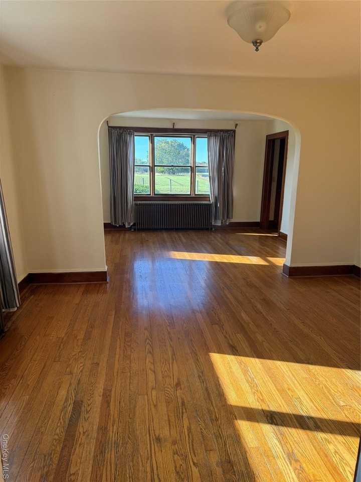 242 Deep Hole Rd - Photo 4 of 10