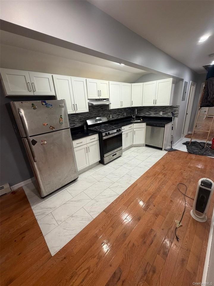 14736 Springfield Ln Unit 1 #1 - Photo 5 of 11