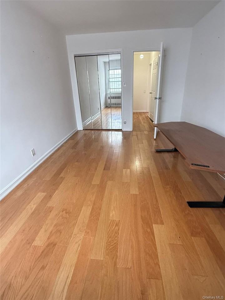 3026 69th St - Photo 7 of 11