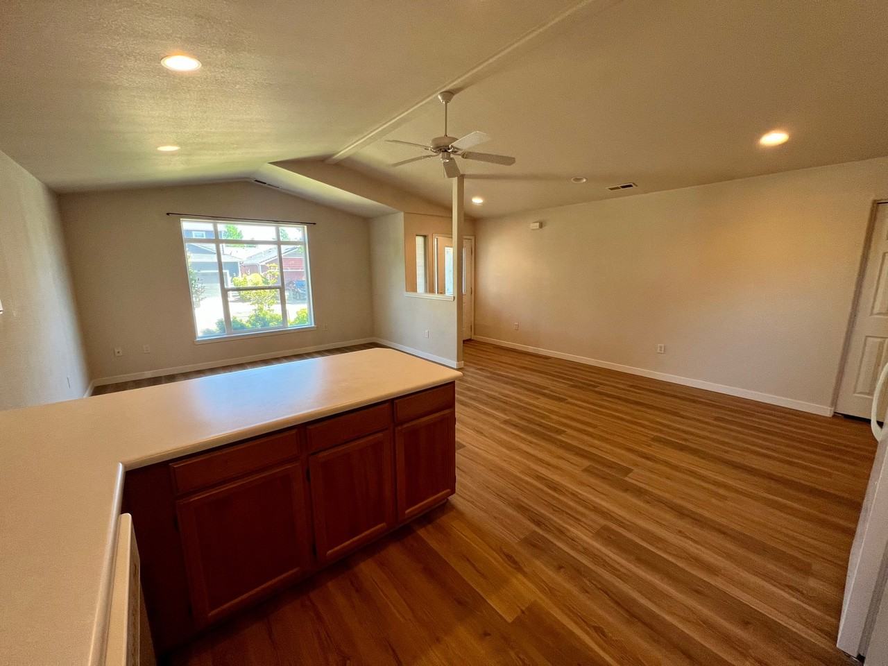 2524 Parkwood Village Ln #1 - Photo 5 of 26