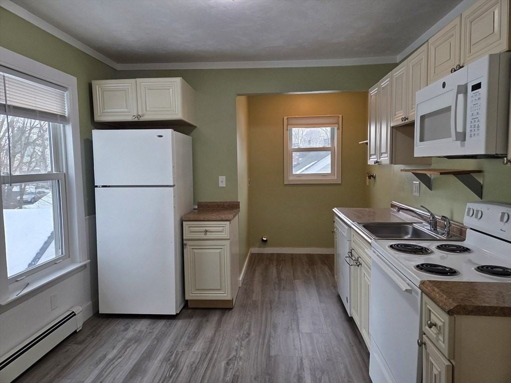 11 Fuyat St Unit 2 #2 - Photo 5 of 15