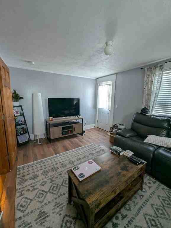 27 Pleasant unit: 2Nd Fl #2ndFL - Photo 3 of 15