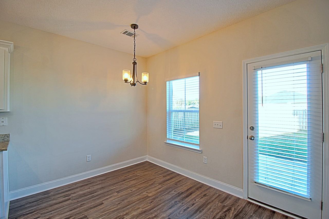 681 Abode Ave #1 - Photo 6 of 32