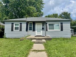 featured image of 906 E Elm St #1