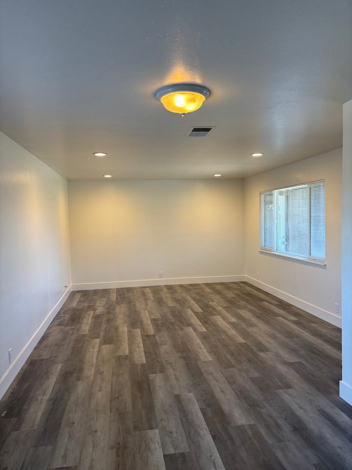 933 Padre Dr #933 - Photo 6 of 15