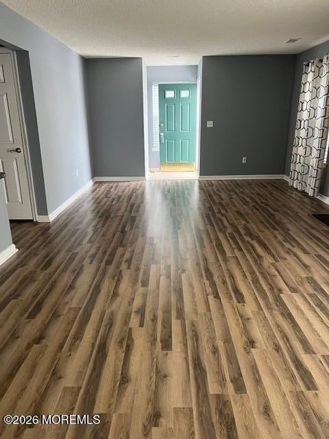 9 Des Moines Ct - Photo 5 of 26