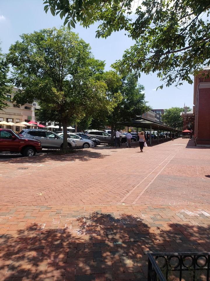 634 N Carolina Ave Se #3 - Photo 2 of 12