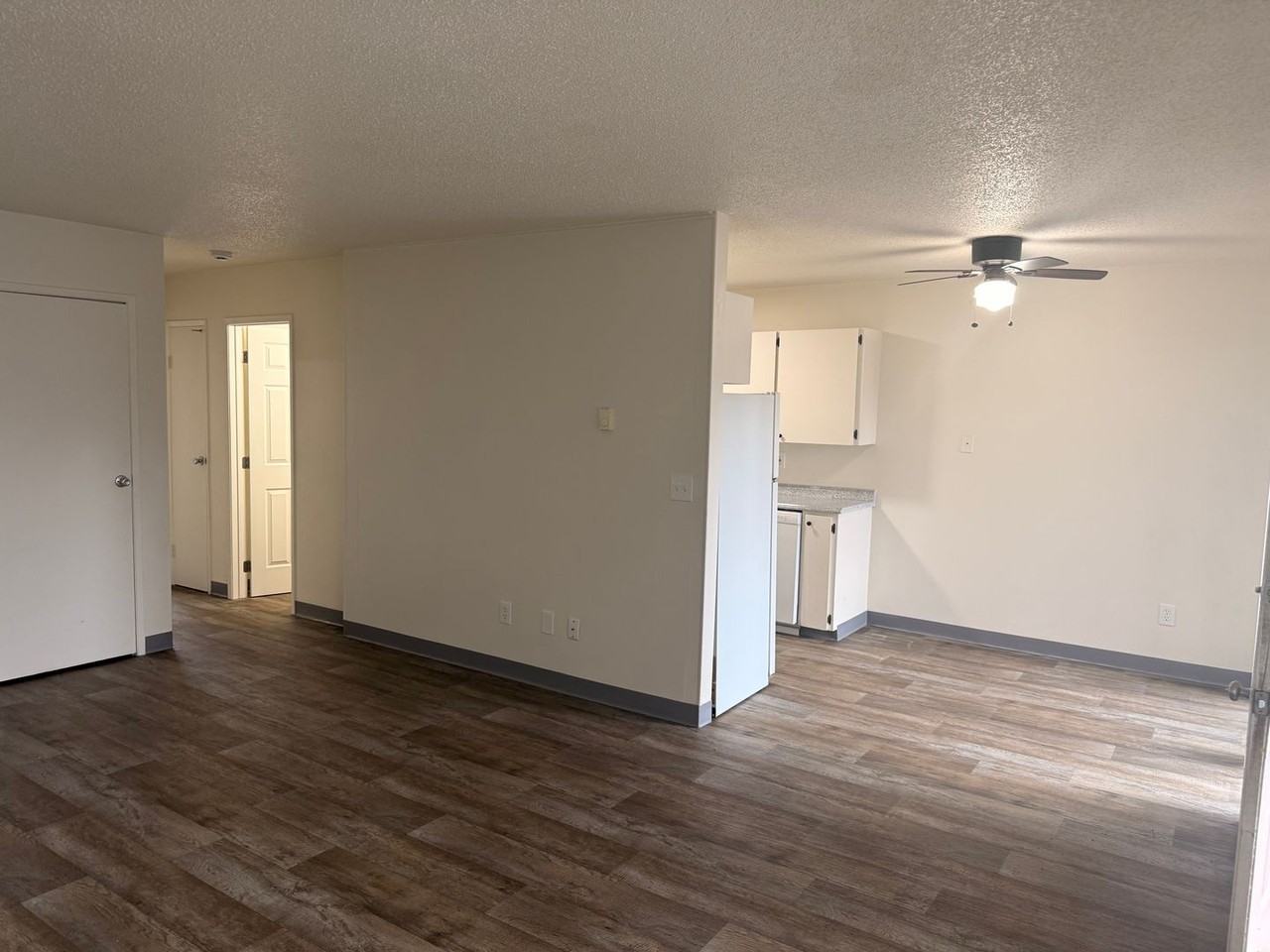 S815 - Star Apartments - Photo 3 of 32