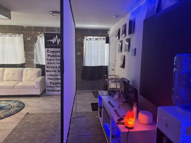 5633 West 63rd Street - CH 1 #CH1 - Photo 4 of 7