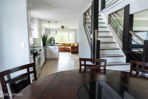 featured image of 18 Arbor Way