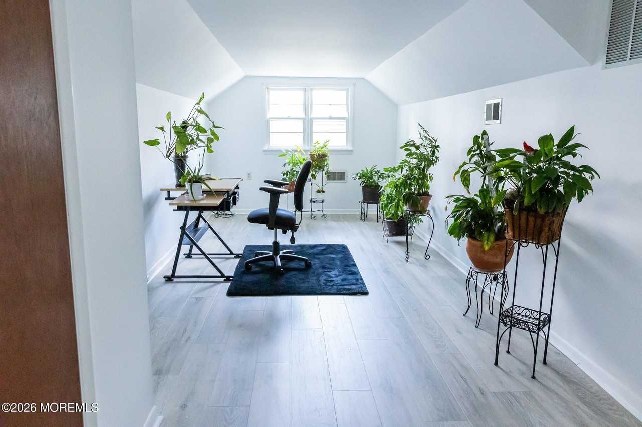 18 Arbor Way - Photo 6 of 14