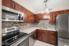 203 Wellington Pl - Photo 1 of 1