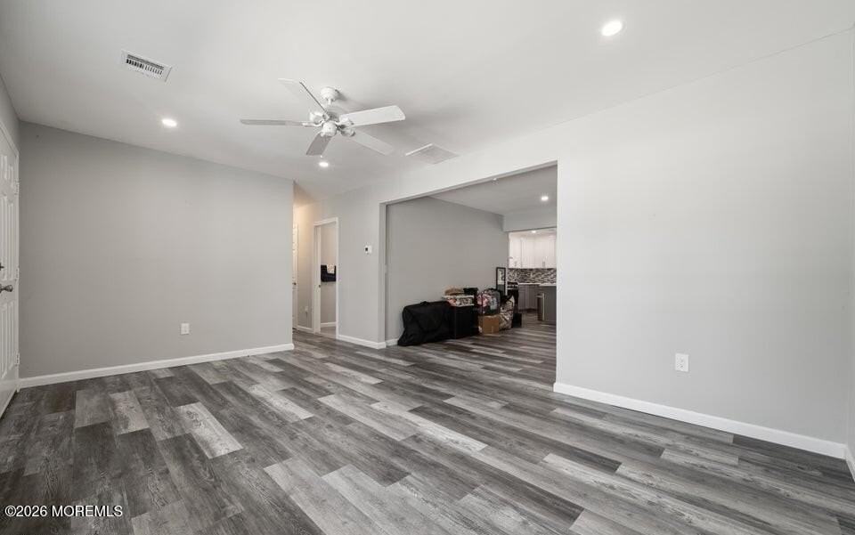 303 Chestnut Dr - Photo 4 of 21