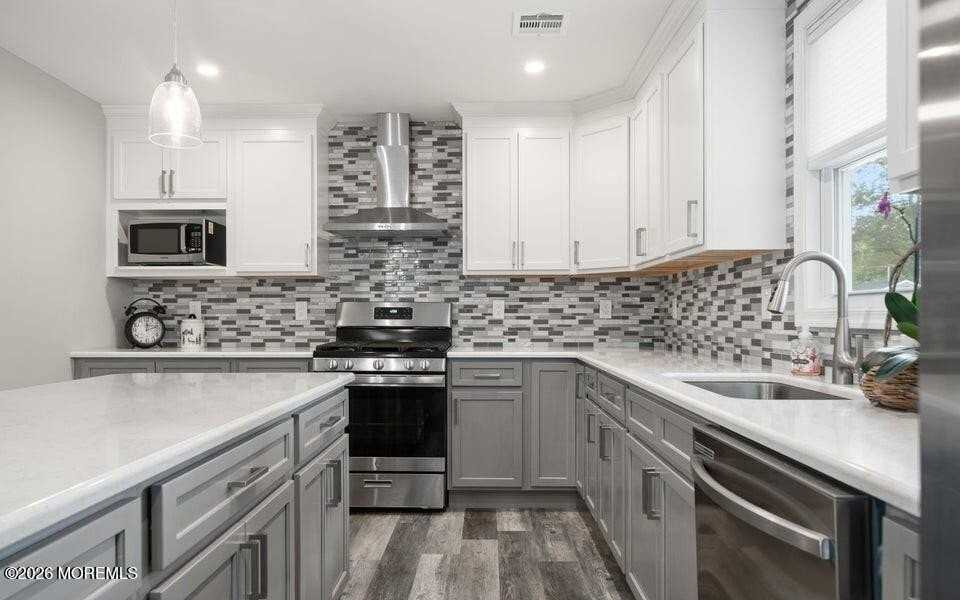 303 Chestnut Dr - Photo 6 of 21