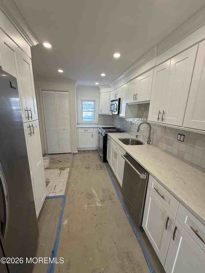 33 Weaverville Rd - Photo 2 of 8