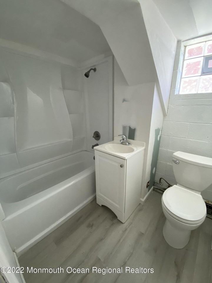 9 Howland Ave #2 - Photo 7 of 8
