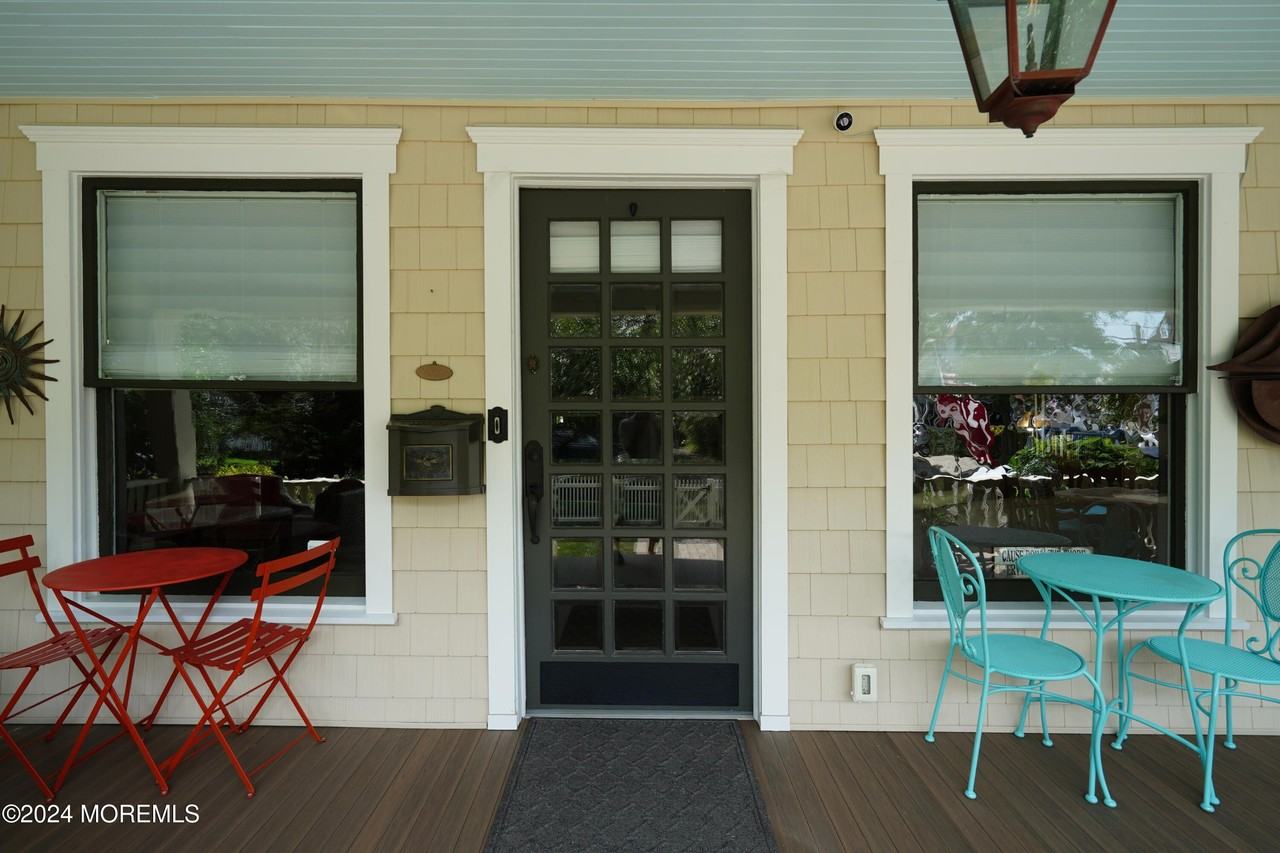 511 Asbury Avenue unit: Main Home - Photo 5 of 49