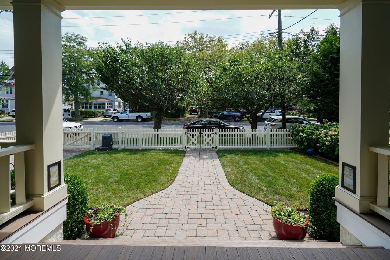 511 Asbury Avenue unit: Main Home - Photo 6 of 49