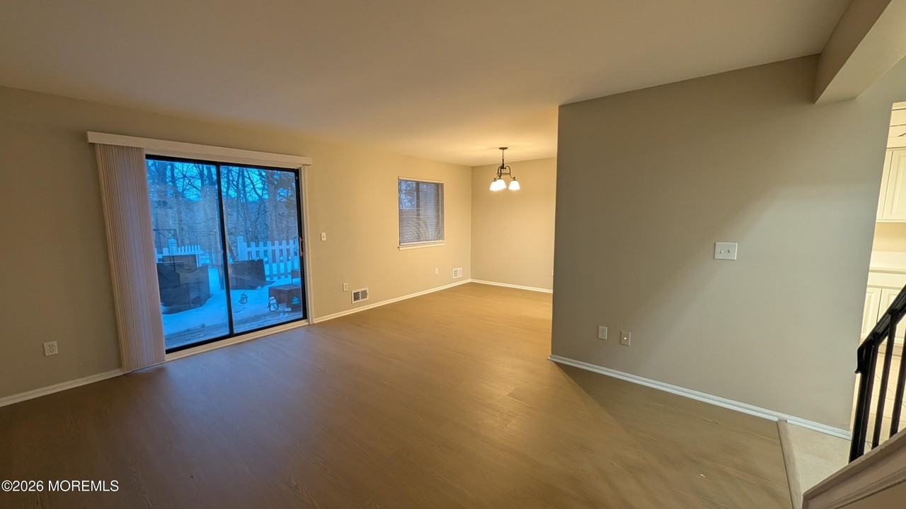 21 Jesse Rd - Photo 3 of 29