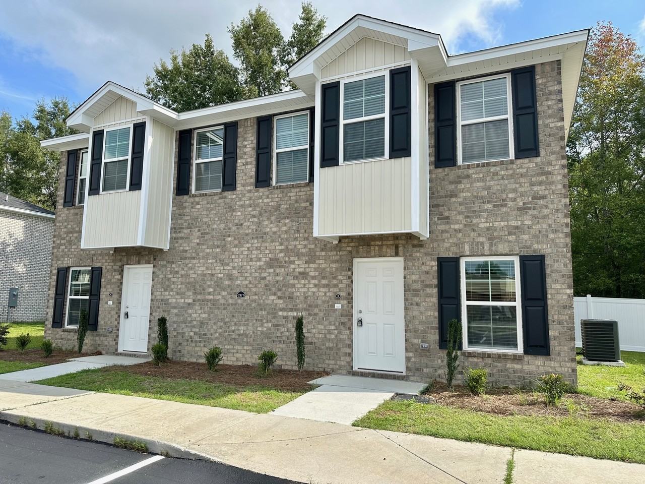 2871B Jubilee Dr #1 - Photo 2 of 17