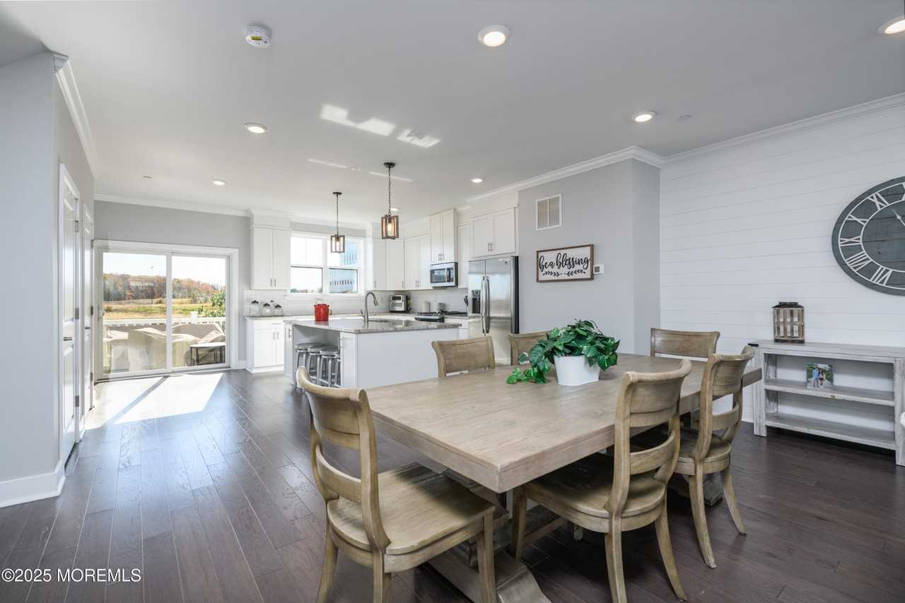 26 Kelly Way - Photo 7 of 33