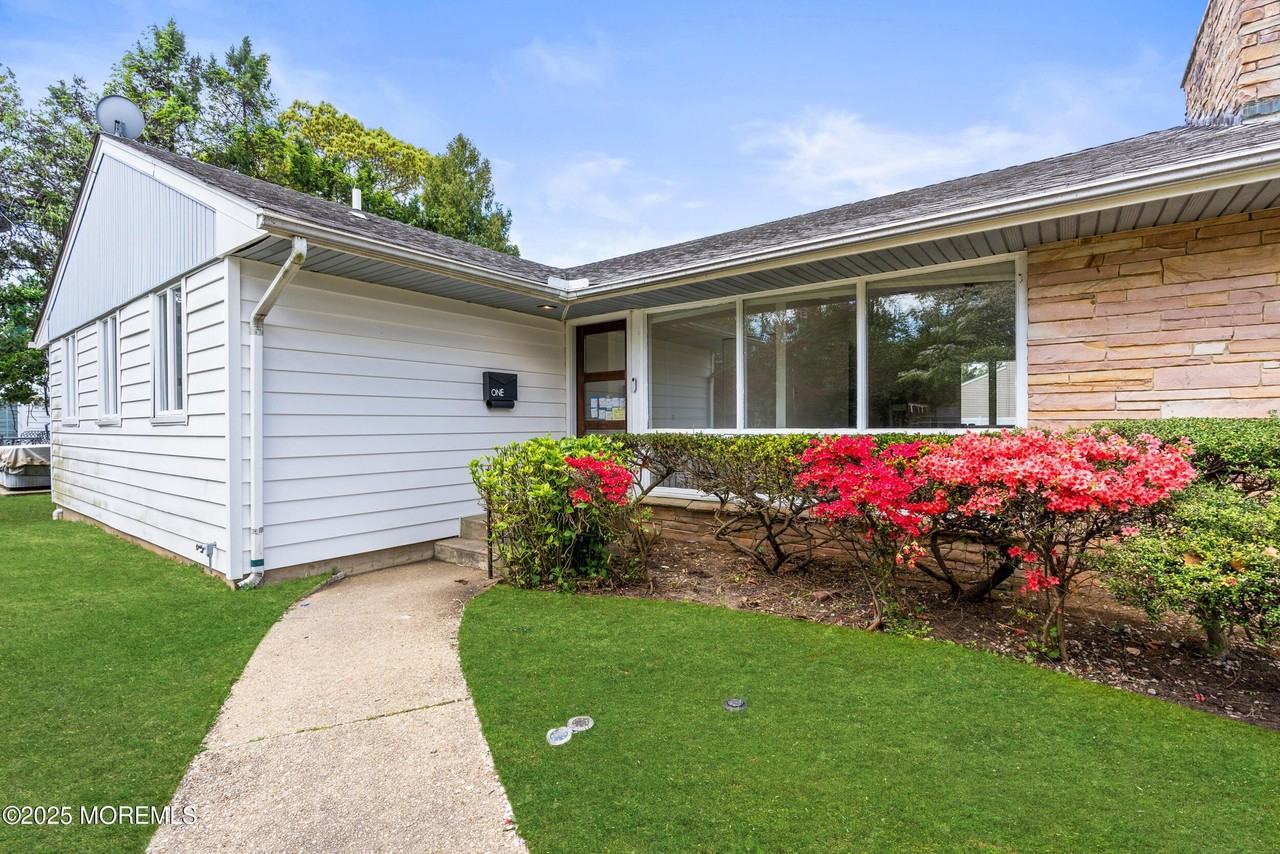 1 Wilson Ave - Photo 2 of 45