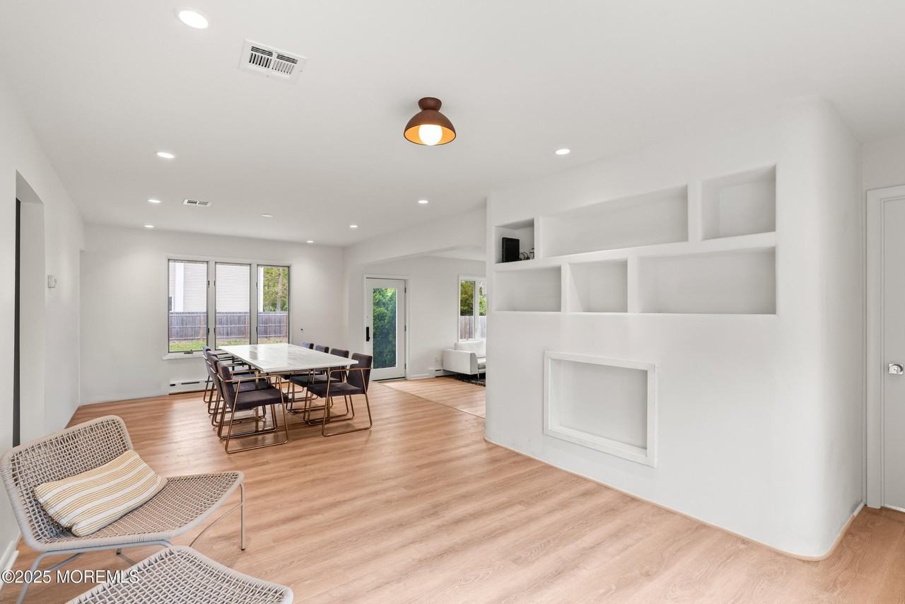 1 Wilson Ave - Photo 5 of 45