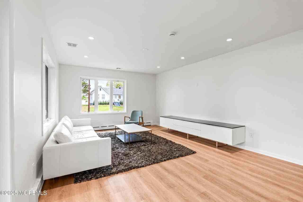 1 Wilson Ave - Photo 6 of 45